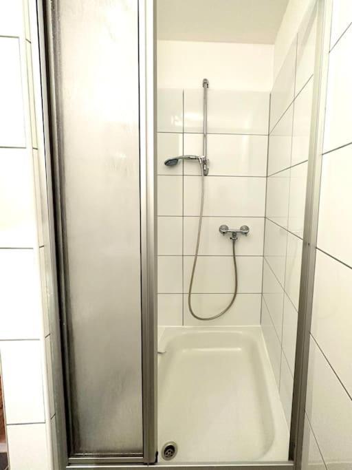 Modern Eingerichtete Wohnung Im Stadtzentrum Zittau Kostenloser Parkplatz Екстер'єр фото