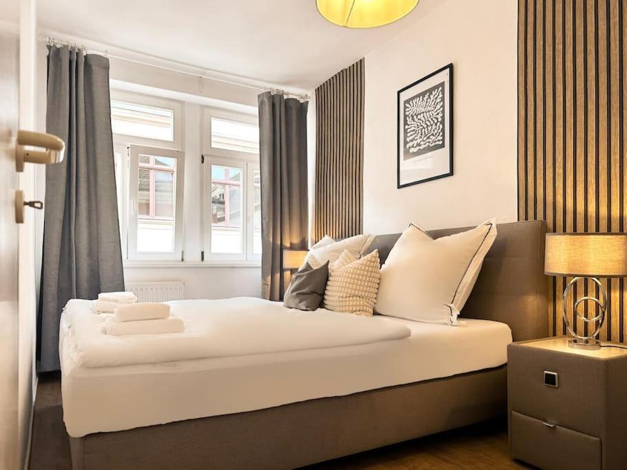 Modern Eingerichtete Wohnung Im Stadtzentrum Zittau Kostenloser Parkplatz Екстер'єр фото