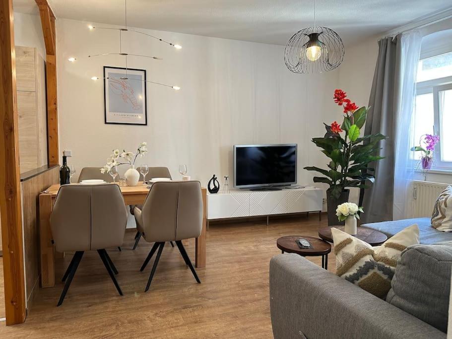 Modern Eingerichtete Wohnung Im Stadtzentrum Zittau Kostenloser Parkplatz Екстер'єр фото